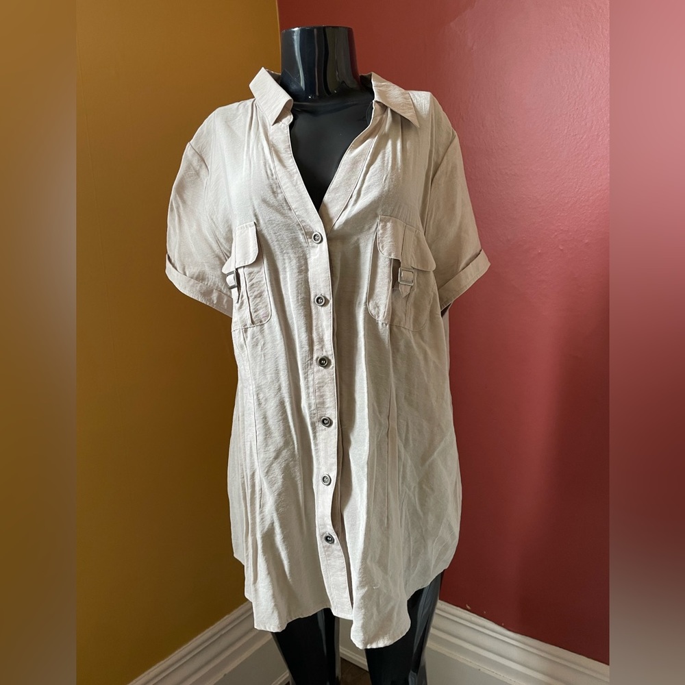 Penningtons Cream Puff Sleeve Notched Collar Top